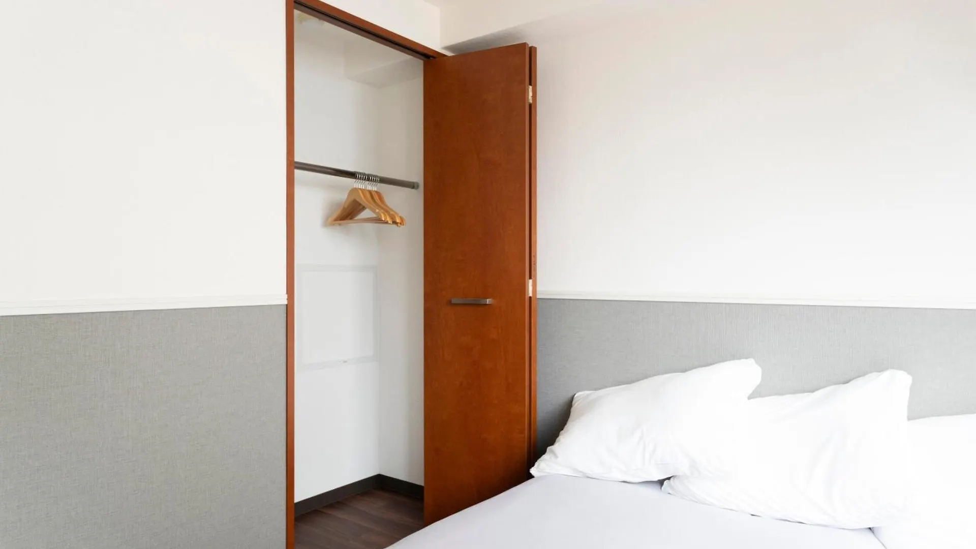 Hotel Rubic Two Osaka 0*,