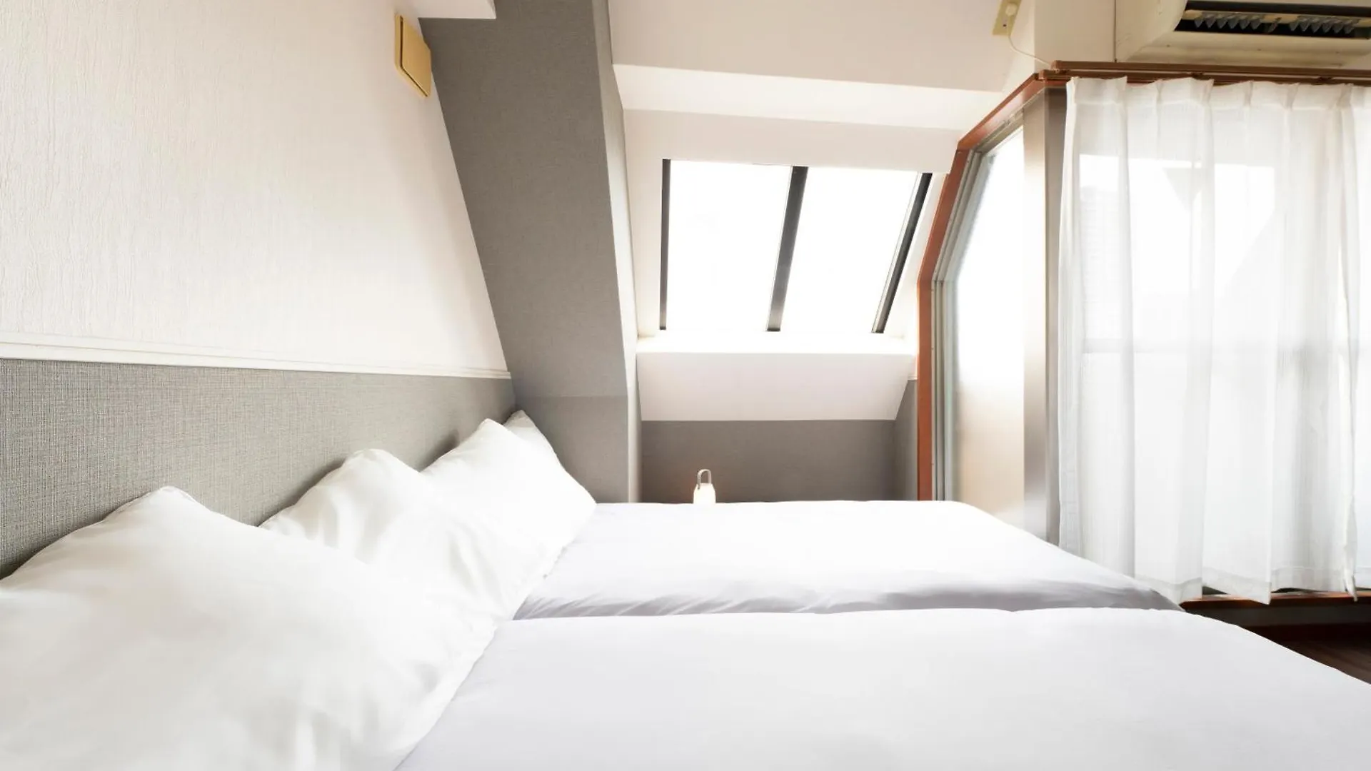 Hotel Rubic Two Osaka Japonia